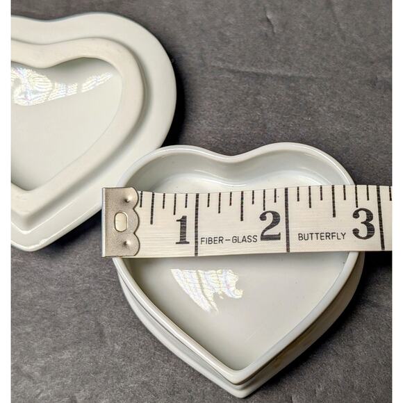 Vtg 1974 Holly Hobbie Trinket Box 3" Porcelain Keepsake Heart Jewelry Vanity 70s - Picture 4 of 9